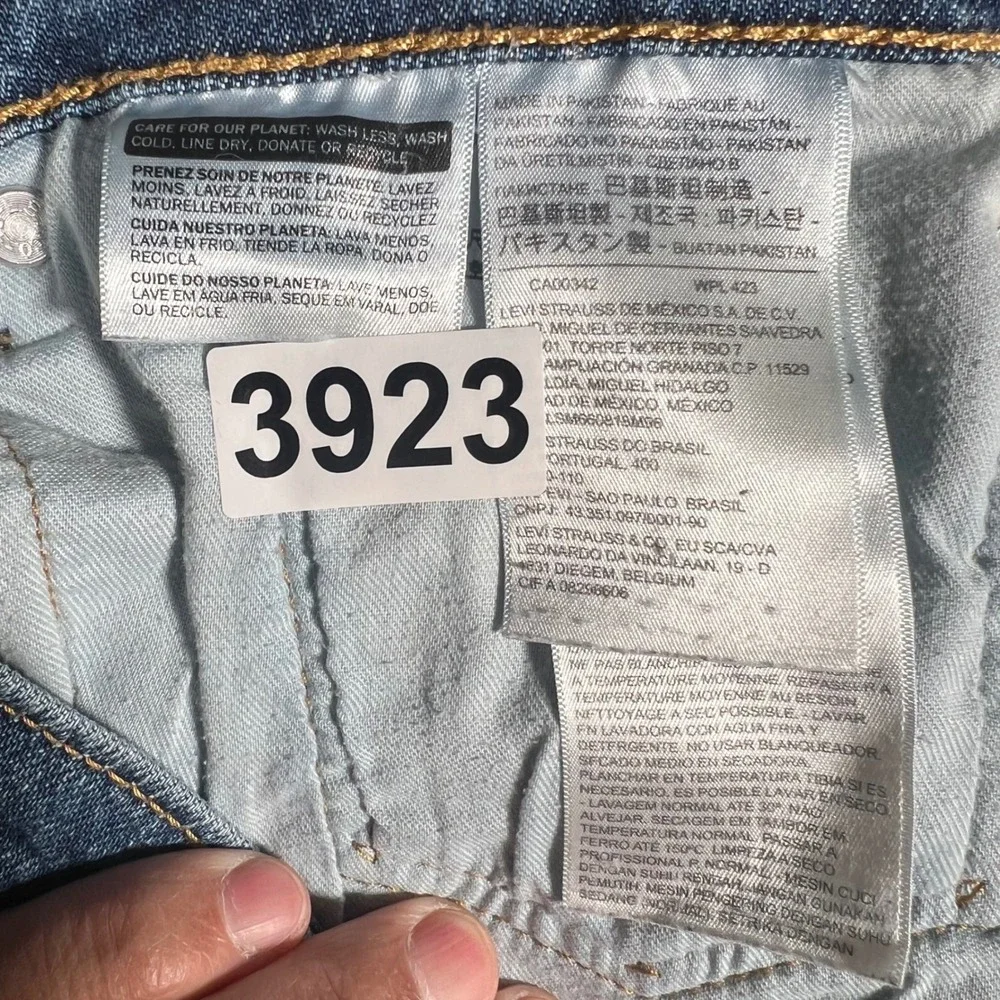 Levis 505 Regular Fit Straight Leg Blue Jeans Mens 36x34 (Measures 36x32)